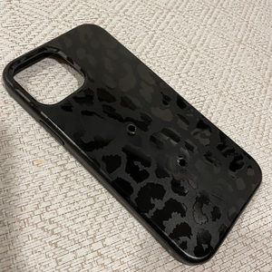Loopy IPhone 12 black leopard case